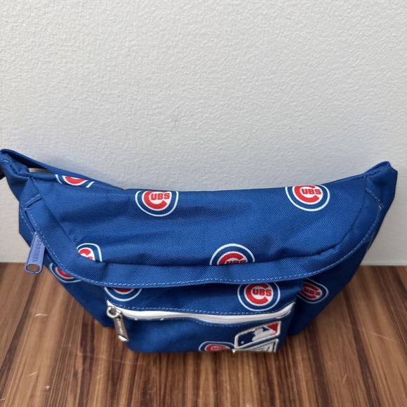 MLB Chicago Cubs Herschel Co. Blue Fanny Pack‎ All Over Logo Print - Picture 5 of 12